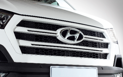 Lưới tản nhiện hình lục giác đặc trưng của Hyundai